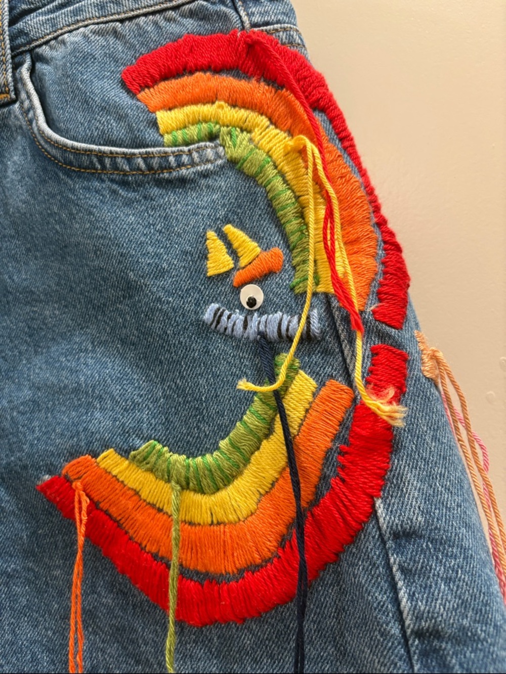 Farm Rio Colorful Birds Denim Shorts—BEAUTIFUL!! New with Tags. Size Medium - Picture 8 of 12